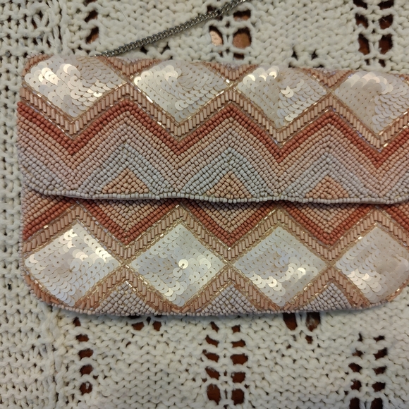 Bijou Brigitte pink beaded and sequins purse - Picture 2 of 9